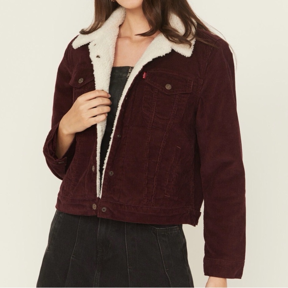 NWOT Levi's Women's Maroon Corduroy Sherpa Trucker Jacket